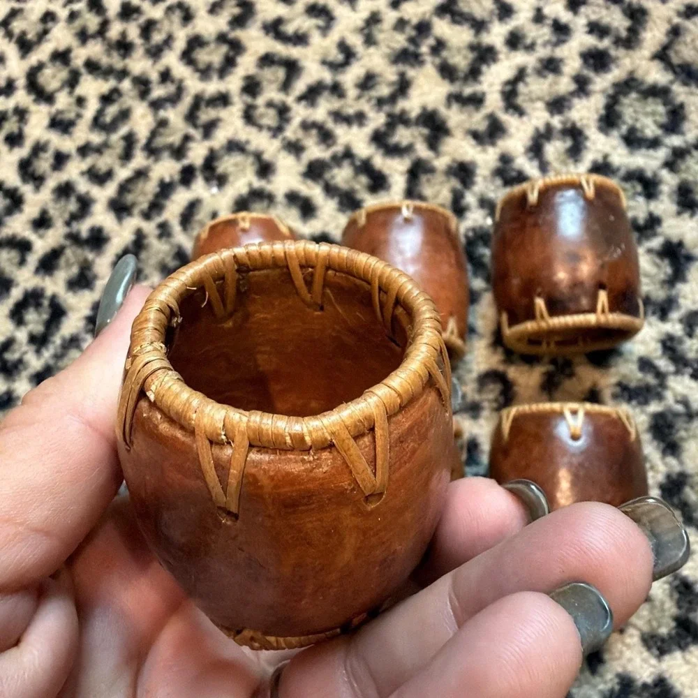 Set of 6 Pier 1 Imports Tamarind Napkin Rings Brown W/ Raffia-style Stitching